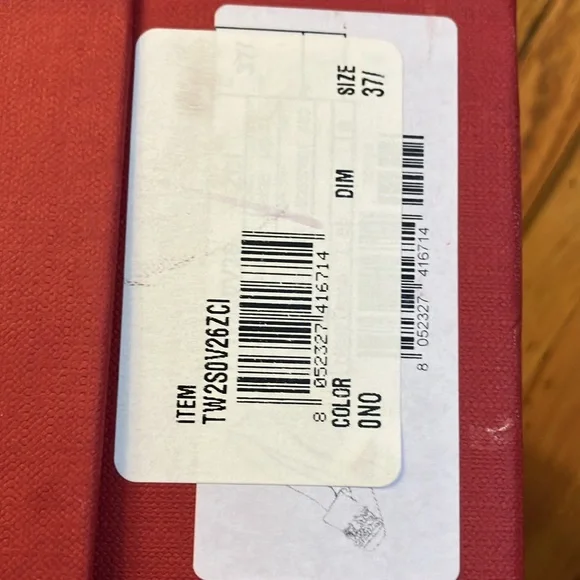 Authentic Valentino pumps with box